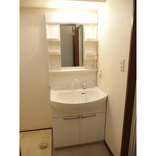 プレジール R202号室 内観