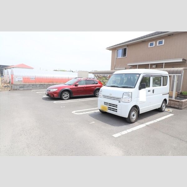 カンパーニュ 駐車場