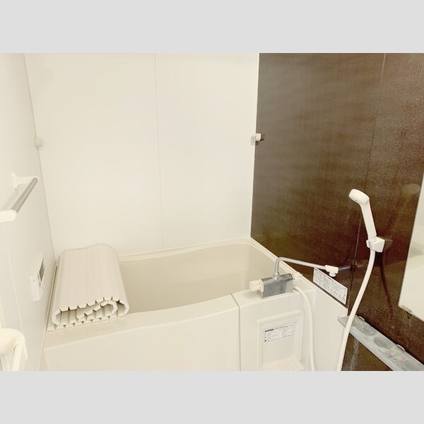 ディアコート鹿放ヶ丘201号室 バス