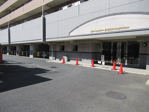 ライオンズマンション西船橋駅前 エントランス　※前回募集時2021年3月撮影