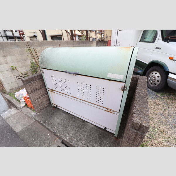 エターナル・ヒル ゴミ捨て場