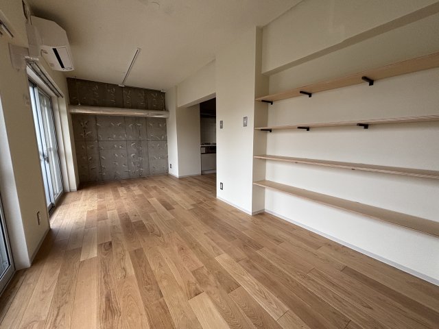 アールリエット武蔵境クラフト304号室 リビング