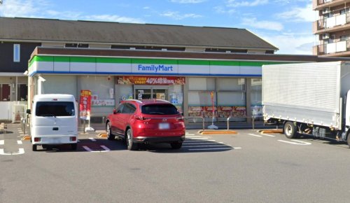 アデランテ　浜野 【コンビニエンスストア】ファミリーマート 千葉浜野中央店まで286ｍ