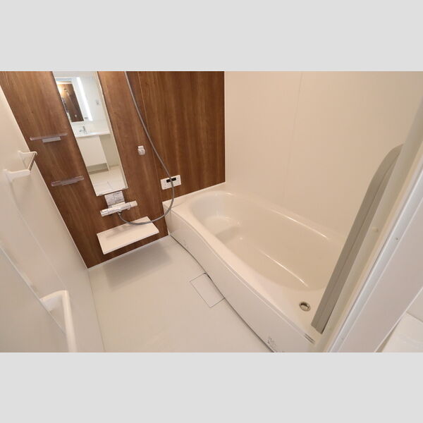 アヴァンスコート壱番館 バス