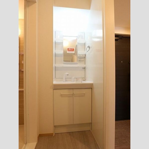 エメ　ドゥーズ 洗髪洗面化粧台