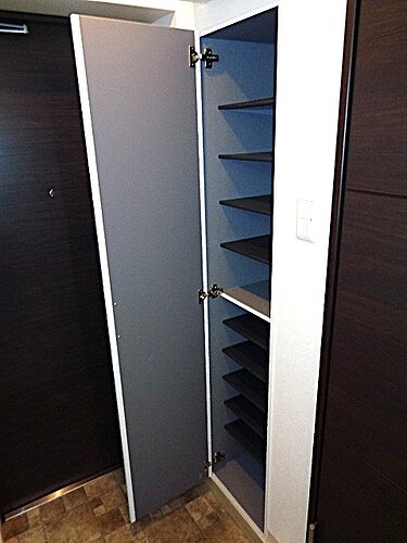 パピ中野ラウンジ2階 シューズクロゼット※写真撮影：2014年01月