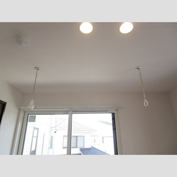 ラ・ペッシュ205号室 室内物干し