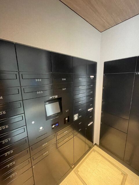 レジディア高田馬場6階 メールボックス