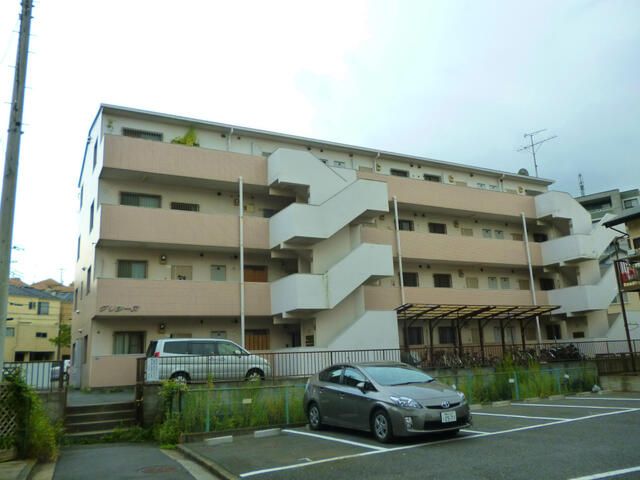 グリシーヌ 駐車場