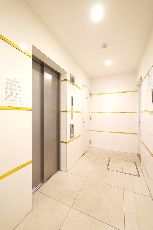 PREMIUM CUBE 関内 外観