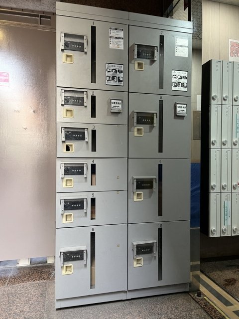 グランドハウスシャンティ10階 宅配BOX