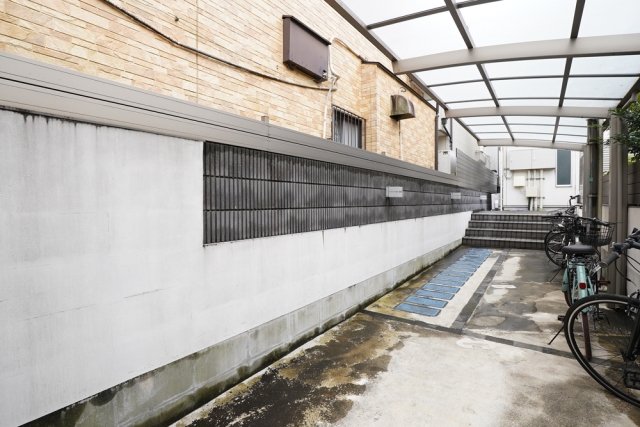 ウィンズ・パレ西落合2階 エントランス