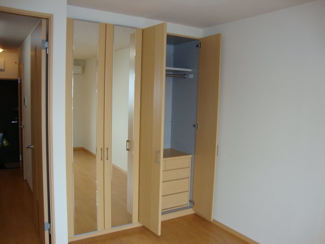 ラビエール鎌倉 洋室