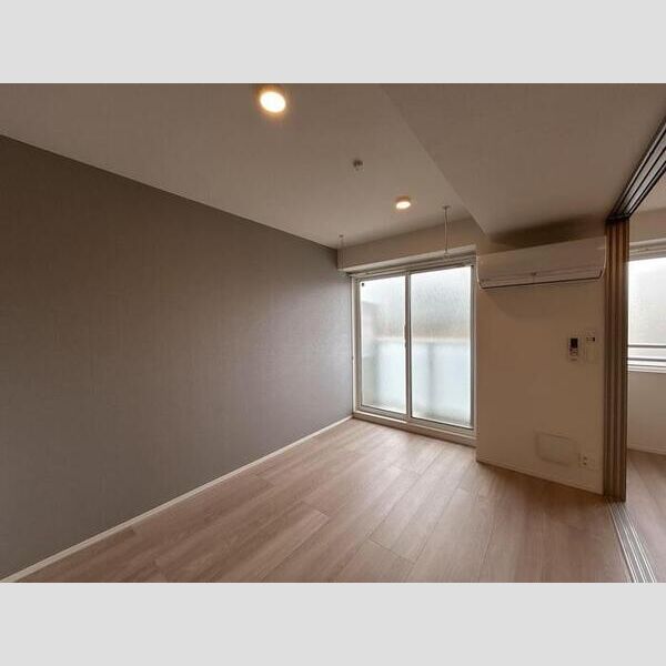 セレスティア西綾瀬301号室 洋室