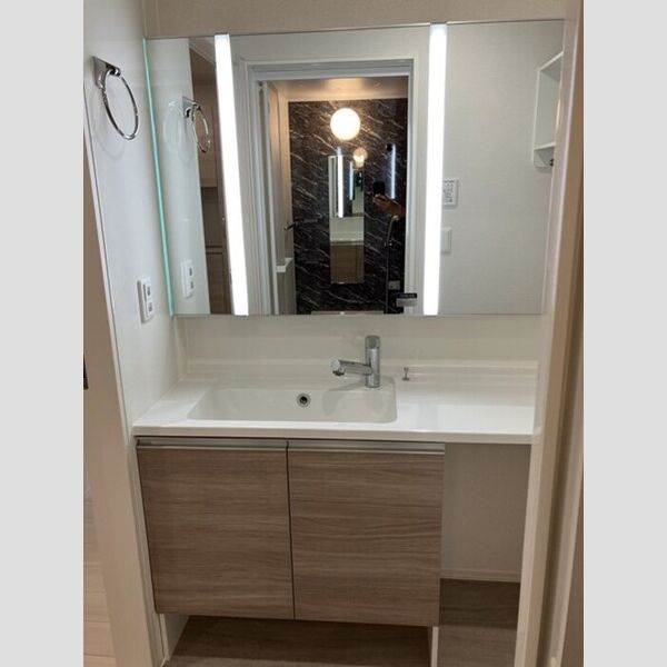 グリシーナ鵠沼石上 洗面所