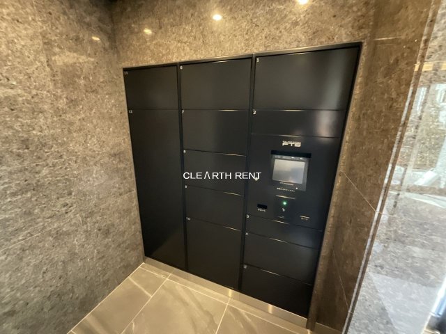 コンシェリア渋谷笹塚 ＜ＰＲＥＭＩＵＭ ＶＩＥＷ＞3階 不在時も荷物を受け取れる宅配ロッカー