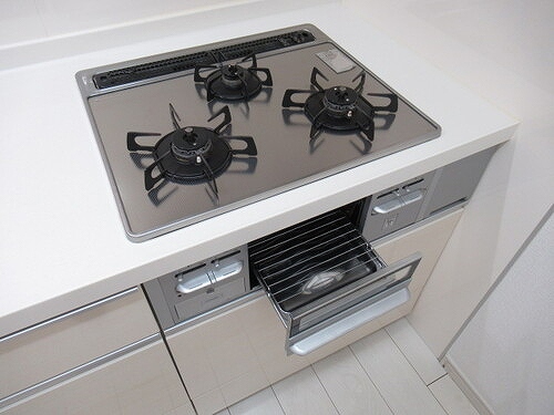 ナイスアーバン武蔵浦和3階 グリル付きコンロ