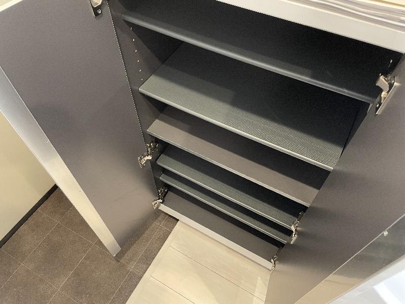 つばめハウス六町3階 玄関