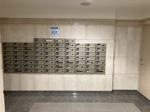 グローリオ十条8階 集合郵便受　※2026年3月撮影