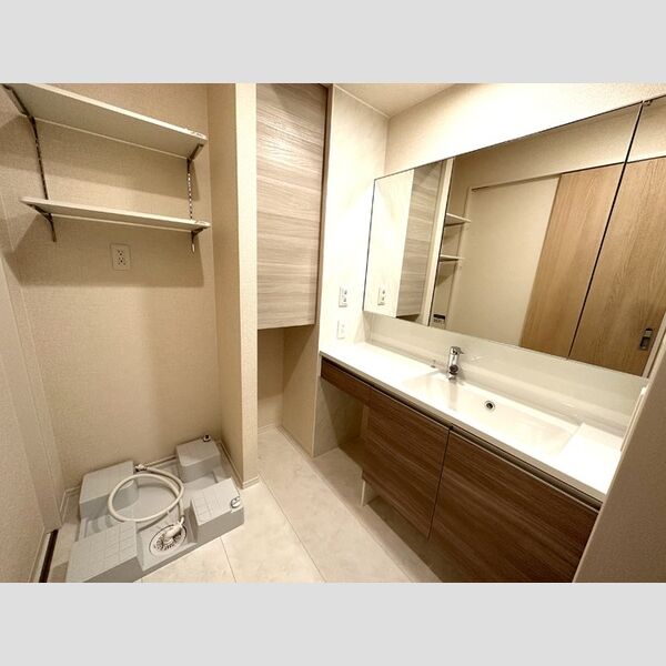 グランテージ海神E 洗面所