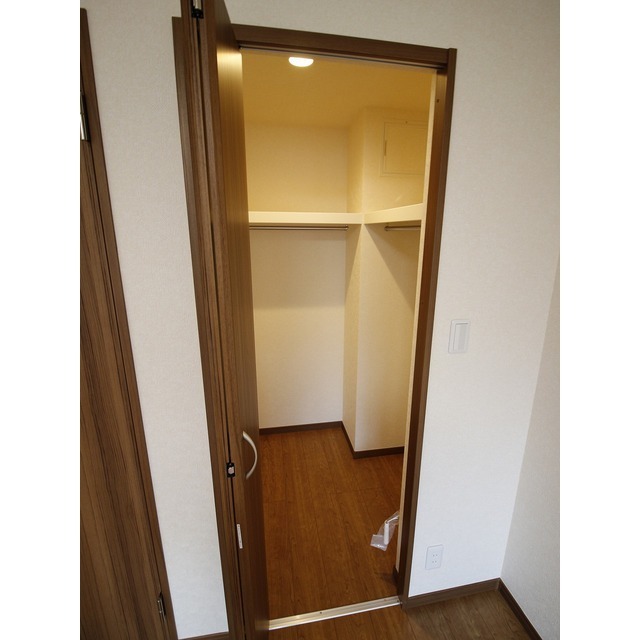 wisteria204号室 内観