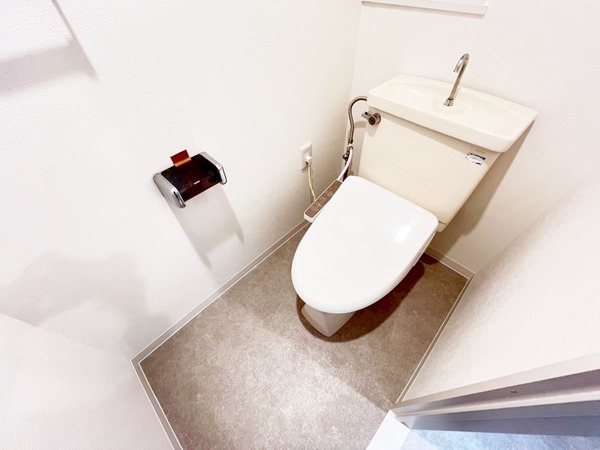 ハイム下鶴間403号室 トイレ