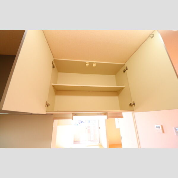 プリマベーラ301号室 キッチン収納