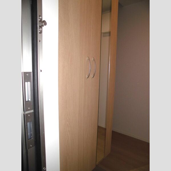 D-Sereno志木柏町101号室 玄関