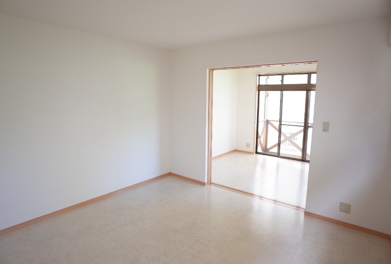 ラ・マイレ・アレイ 内観