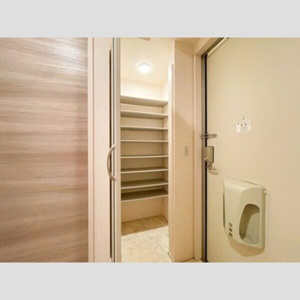 バードネイチャー　A棟202号室 シューズクローク