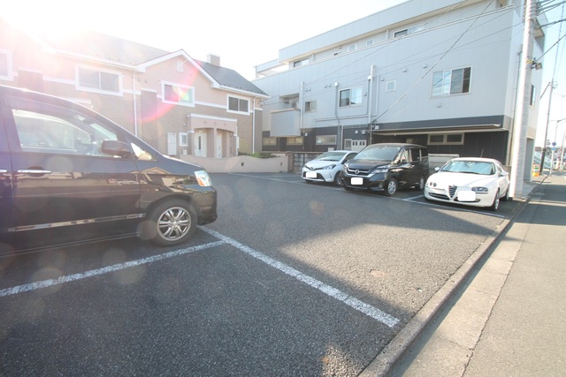 メゾン志茂 駐車場！