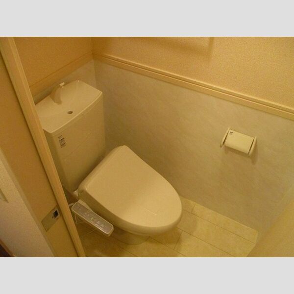 ヌーボイナリ金沢207号室 温水洗浄暖房便座