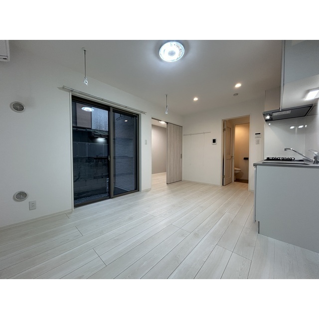 いせちか湘南104号室 リビング