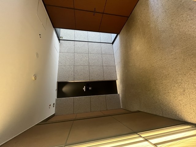 リビオ四谷 エントランス