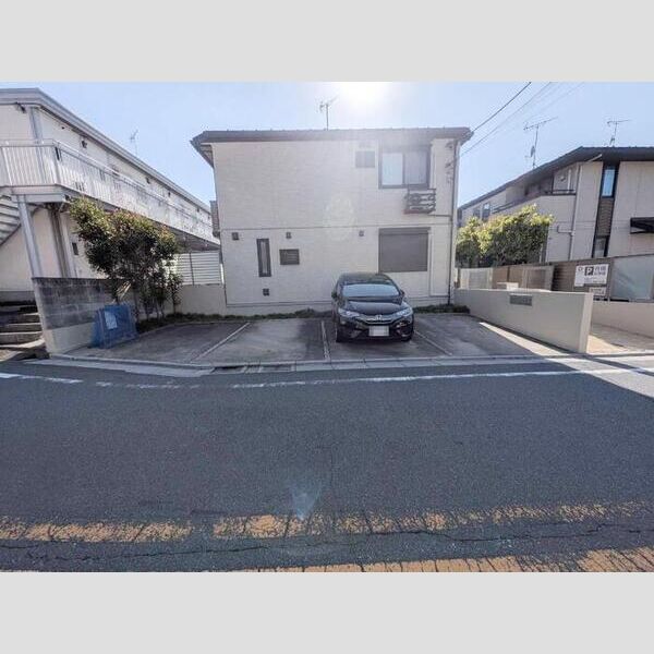 ソレイユコート久が原 駐車場