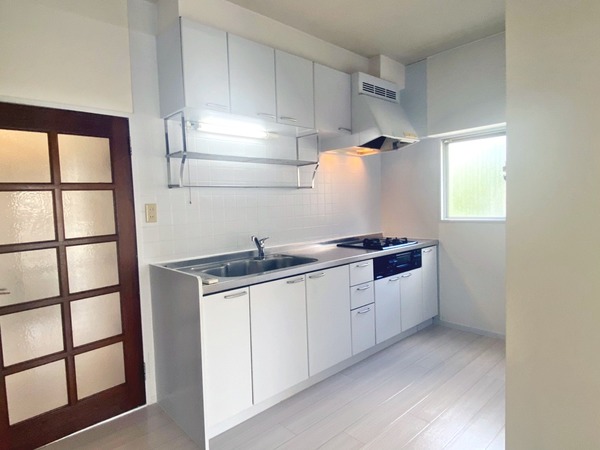 リリーハイツ101号室 キッチン