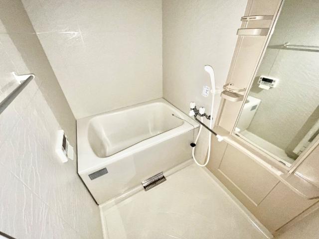 インマヌエル101号室 バス