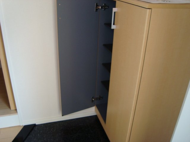 ティアラ・ビバ 下駄箱