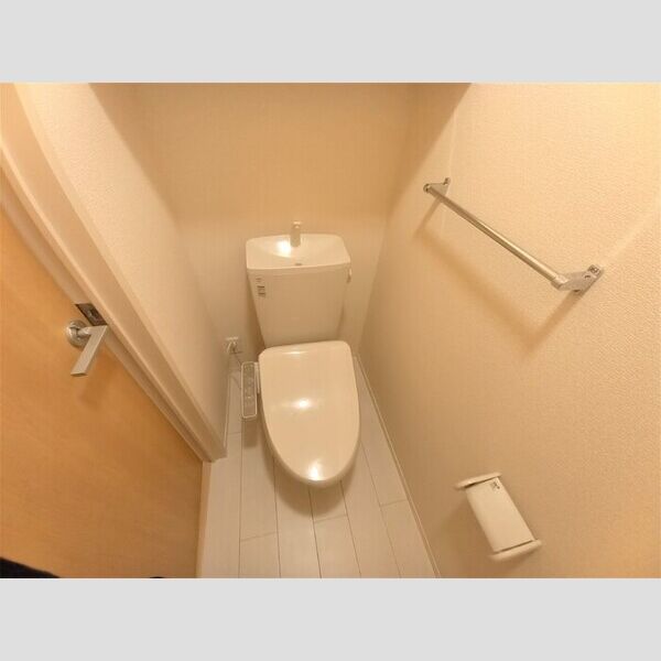 ボスコ206号室 温水洗浄暖房便座トイレ