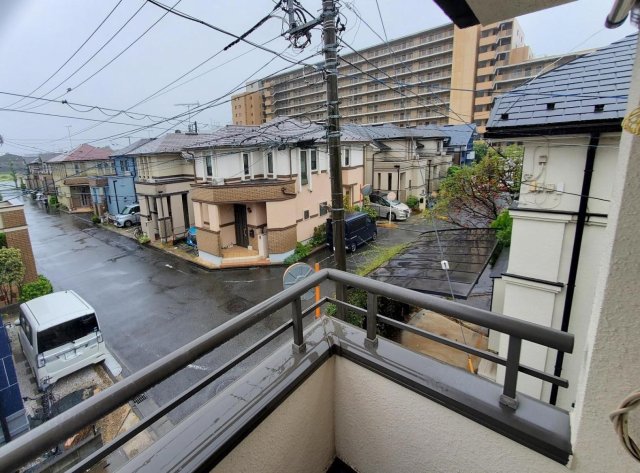 羽村市神明台戸建 分譲地の景観で前面道路幅6mです。