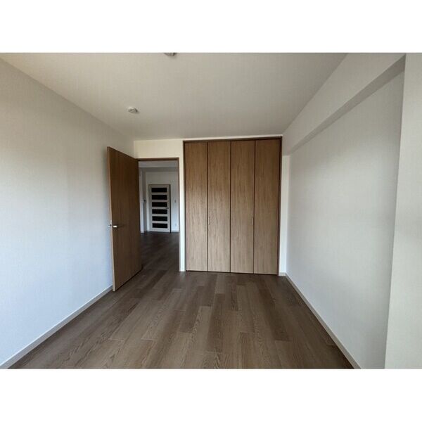 綾東ヴィレッジ壱番館302号室 リビング