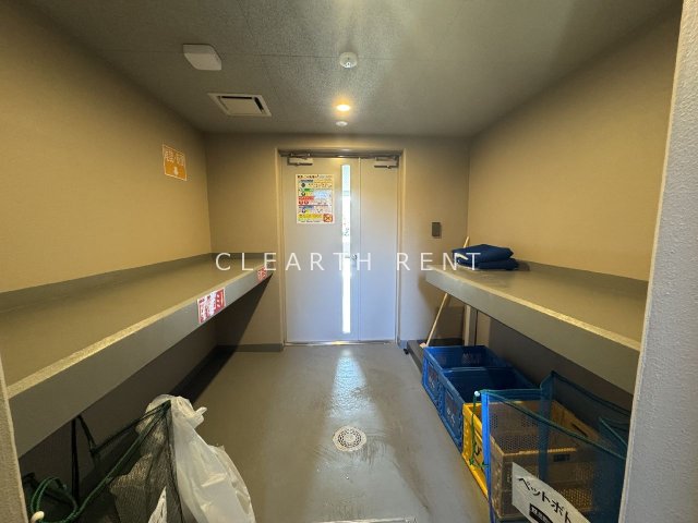 コンシェリア東京 ＜ＯＨＡＮＡＪＡＹＡ ＴＨＥ ＲＥＳＩＤＥＮ3階 ゴミ置き場