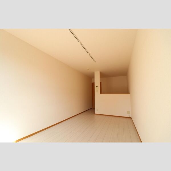 ボナールハウス新川105号室 洋室