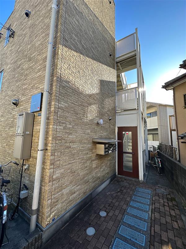 リブリ・三ツ沢フラッツ2階 外観