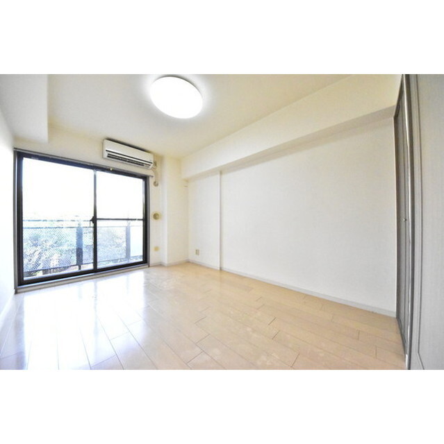 カスタリア新宿七丁目 内観