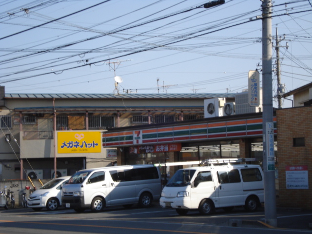 ロマニスタ東松戸 コンンビニエンスストアまで160ｍ
