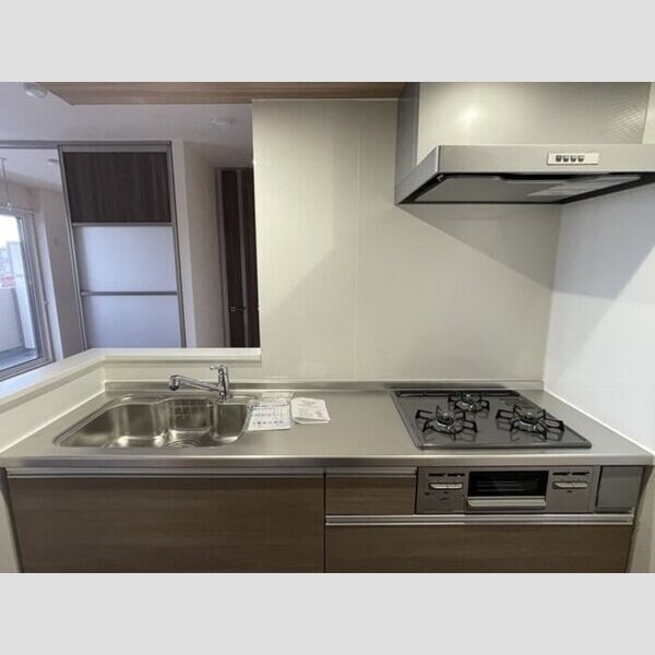 ハイクレスト303号室 キッチン　3口コンロ