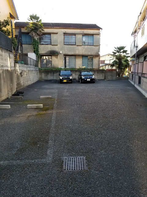 フライハイト 駐車場
