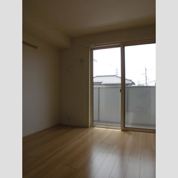 ル・リアン201号室 バルコニー側洋室6帖