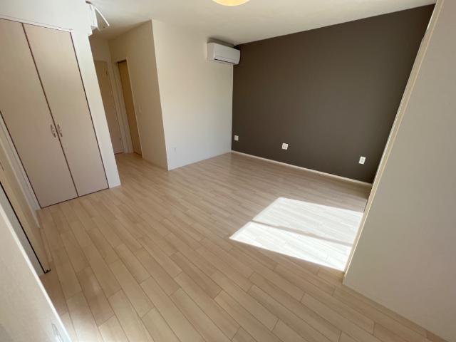 プレジール　柏の葉205号室 リビング